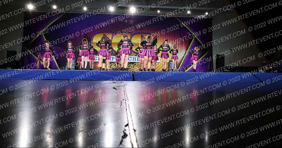 Rachels tumbling Pink Lightning · Winter Recreational Nationals