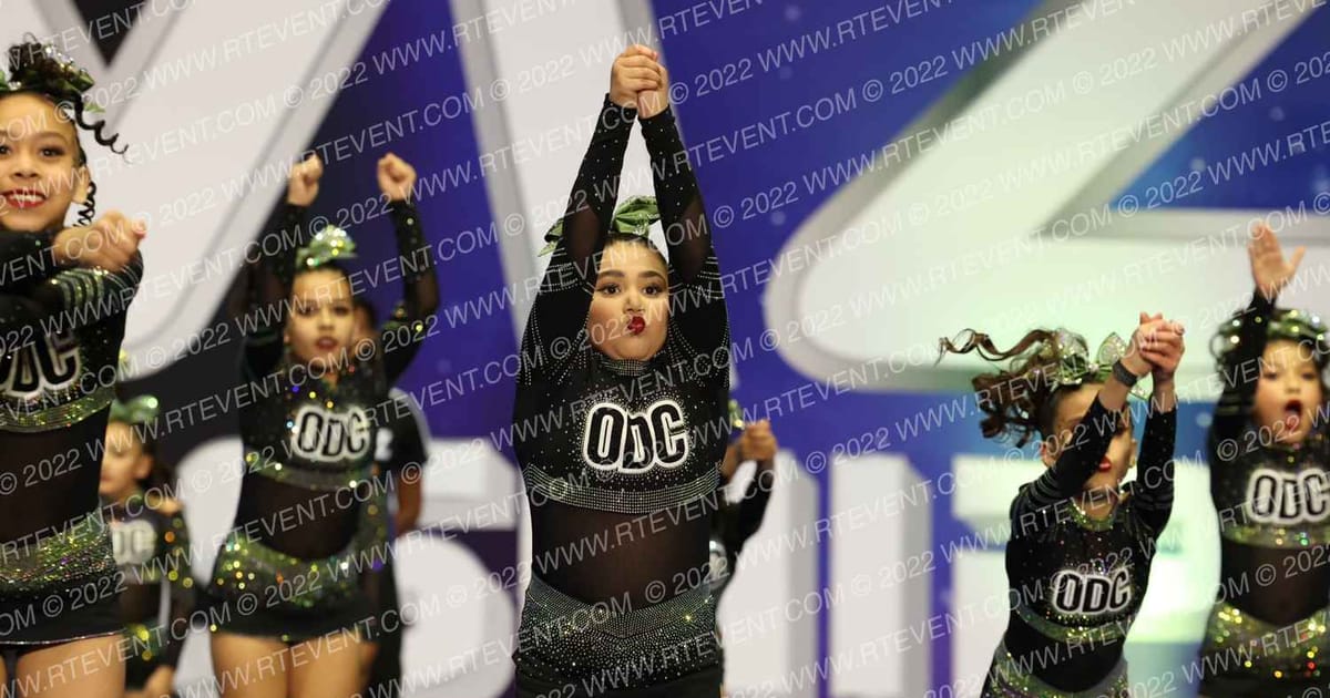 ONE DREAM MISS AIM · Palms and Pyramids