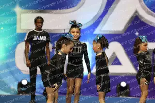 VIBE CHEER ICE QUEENS