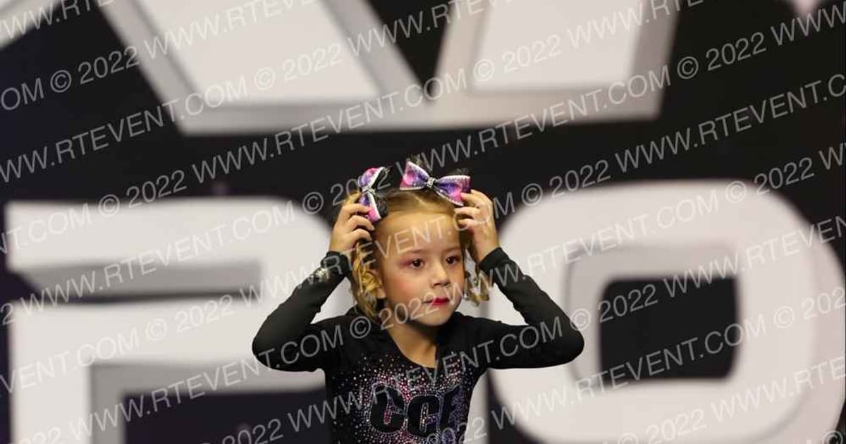 CALI COAST ELITE HULA GIRLS · Palms and Pyramids