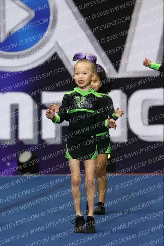V FORCE ELITE TWINKLES