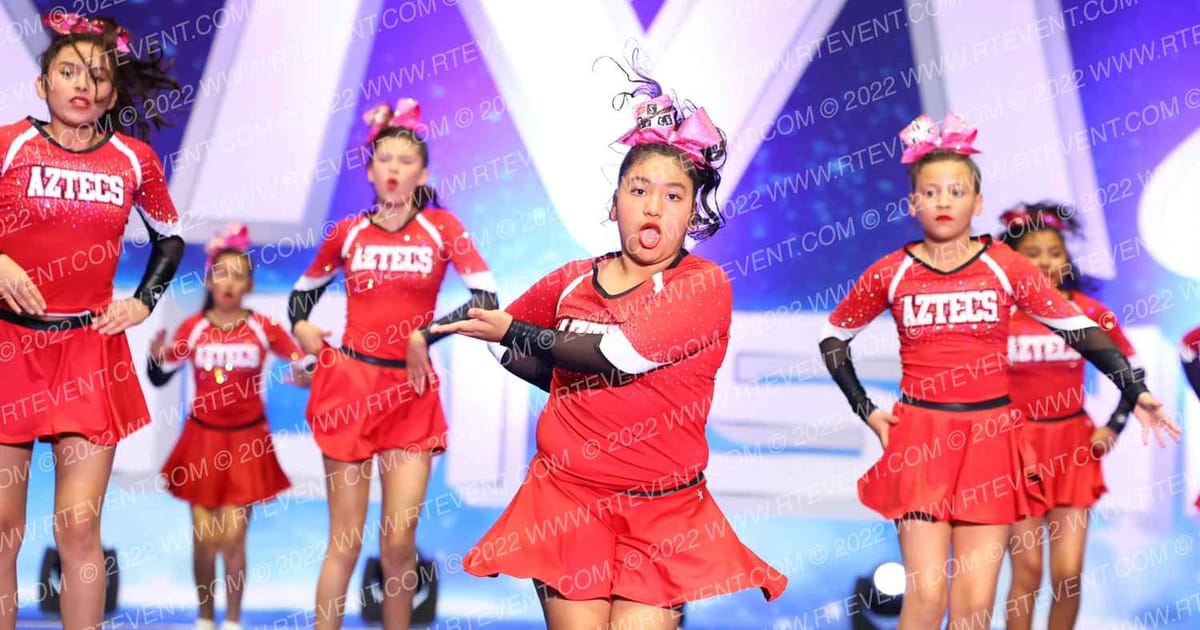SOUTH GATE AZTECS 13U CHEER · Holiday Showcase SUNDAY ARENA