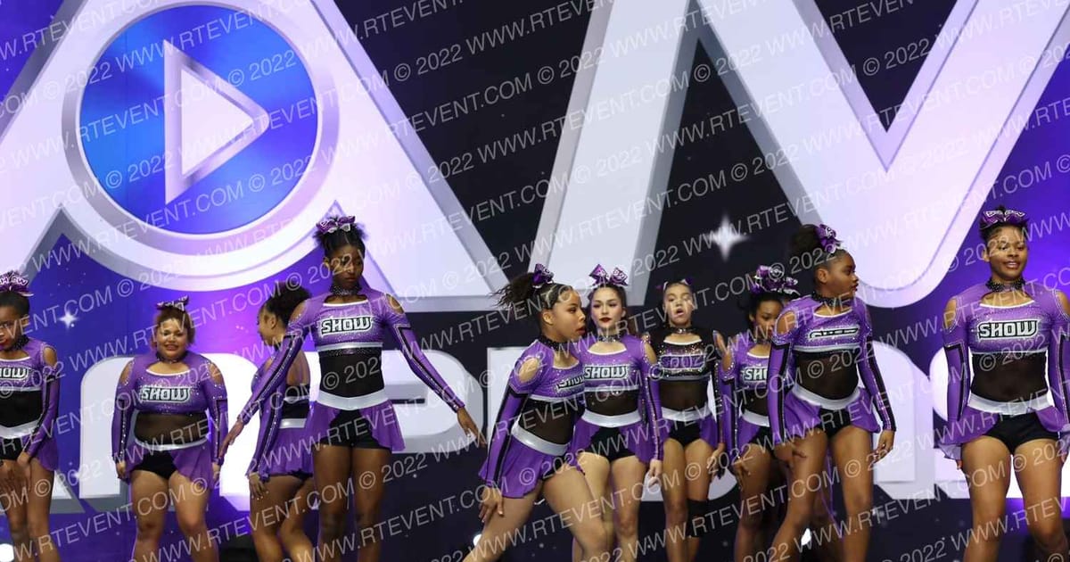 SAN DIEGO SHOW SAPPHIRE · Palms and Pyramids