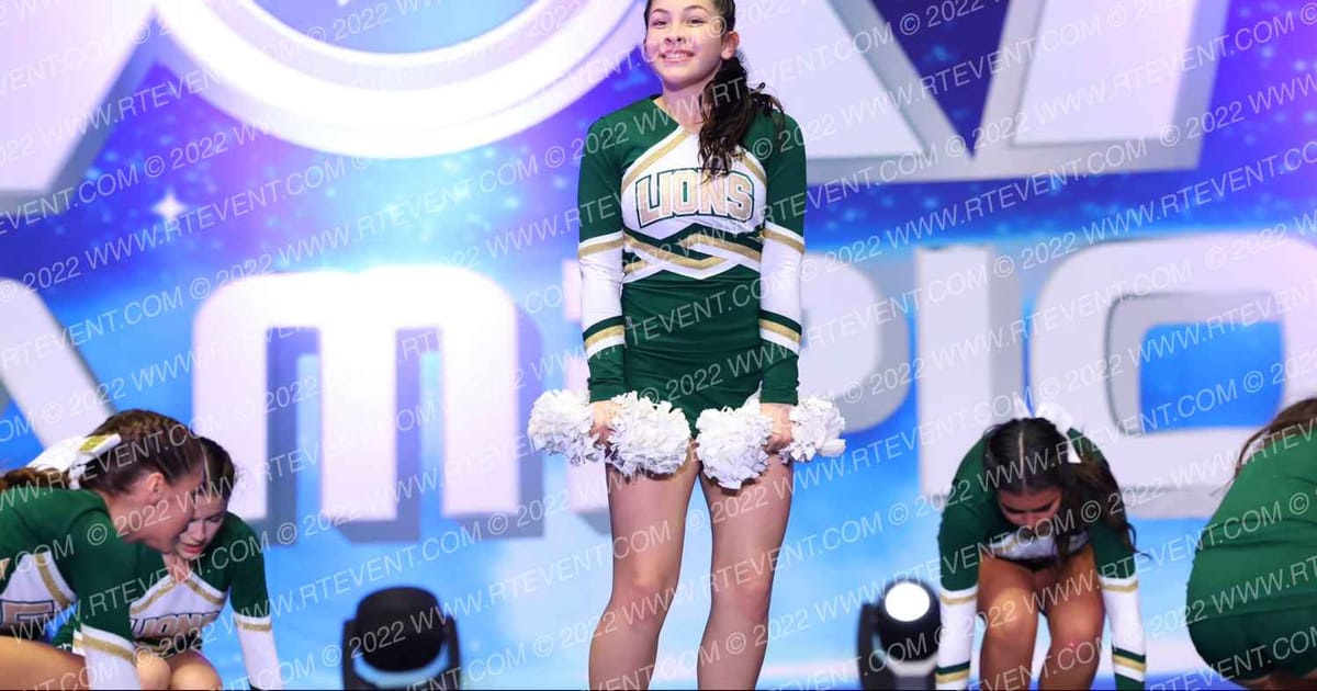 KINGSBURG SENIOR LIONS · Holiday Showcase SUNDAY ARENA