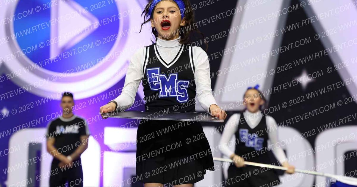 EDGEWOOD MIDDLE SCHOOL CHEER · Palms and Pyramids