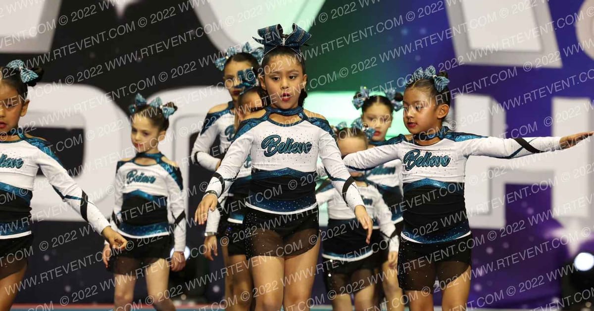BELIEVE ATHLETICS SHIMMER · Palms and Pyramids