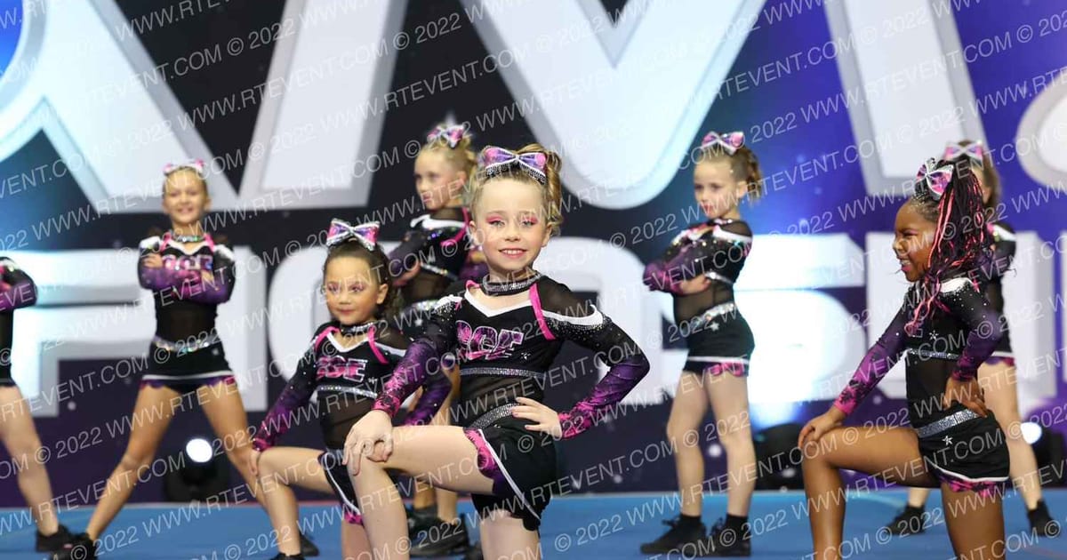 CALI COAST ELITE COASTAL CUTIES · Palms and Pyramids