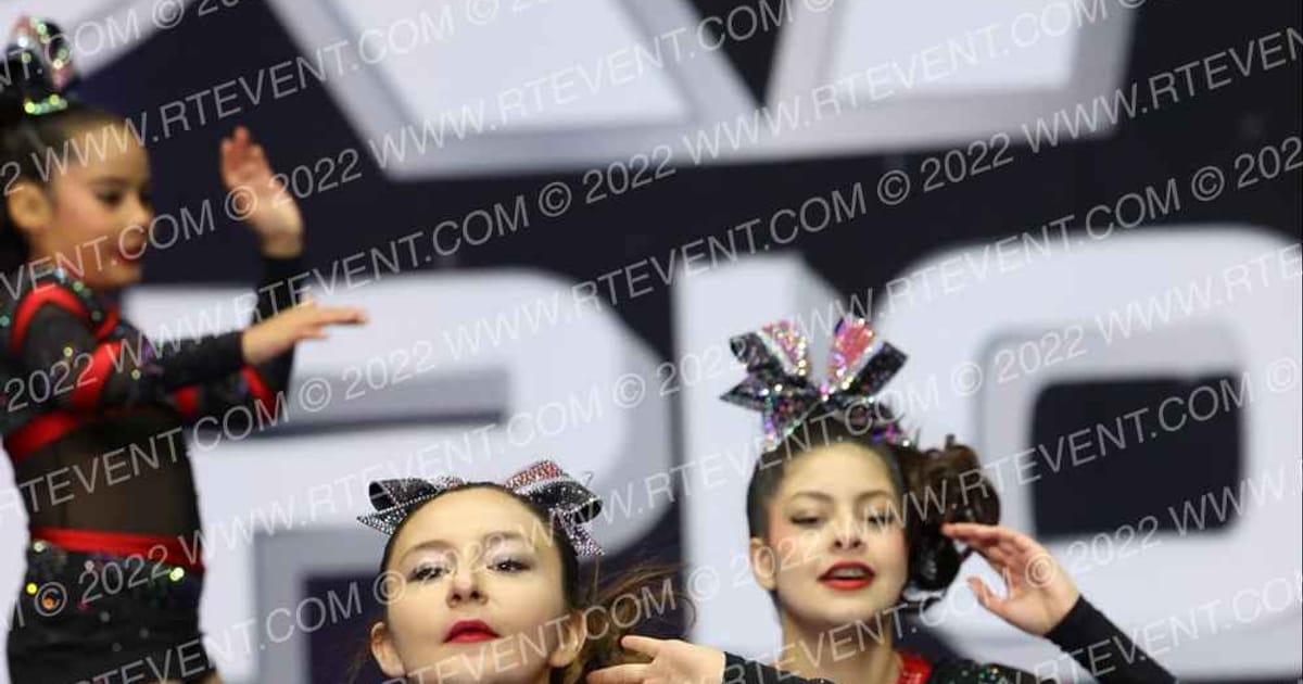 STEEL ALLSTARS BOMBSHELLS · Palms and Pyramids