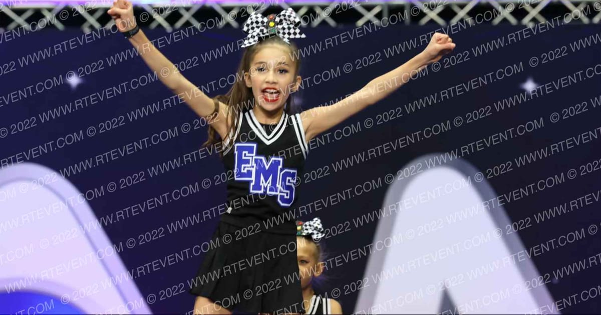 EDGEWOOD MIDDLE SCHOOL CHEER · Palms and Pyramids