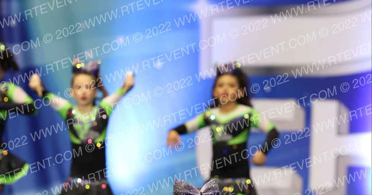 V FORCE ELITE STARLETTES · Palms and Pyramids