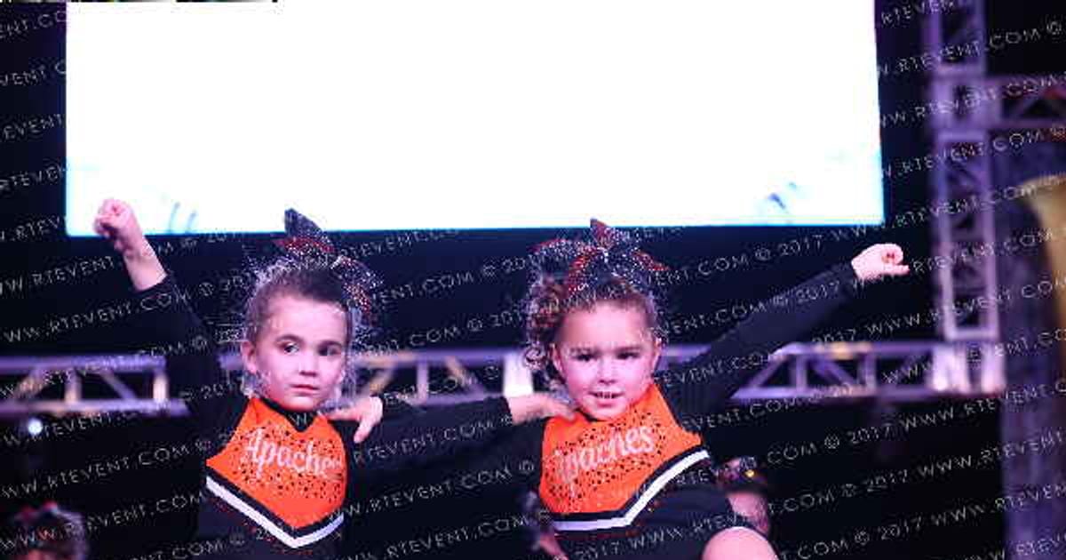 Andover Apaches Youth Cheer Pee Wees 1 · ACDA Reach the Beach Ocean City Showdown