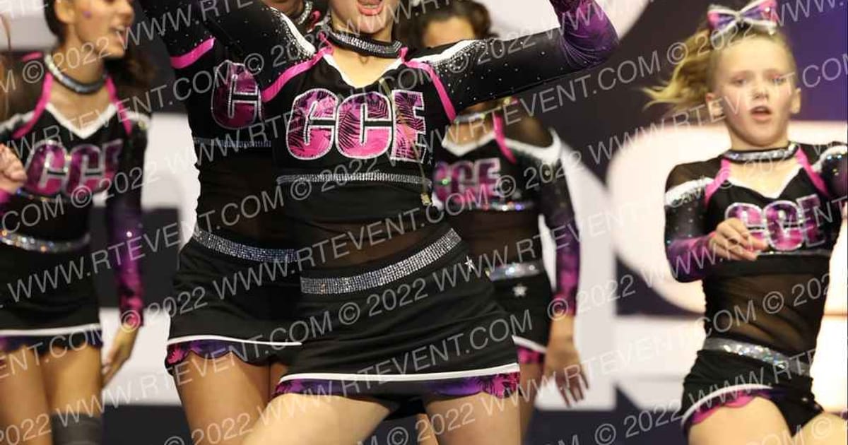 CALI COAST ELITE HANG TEN · Palms and Pyramids