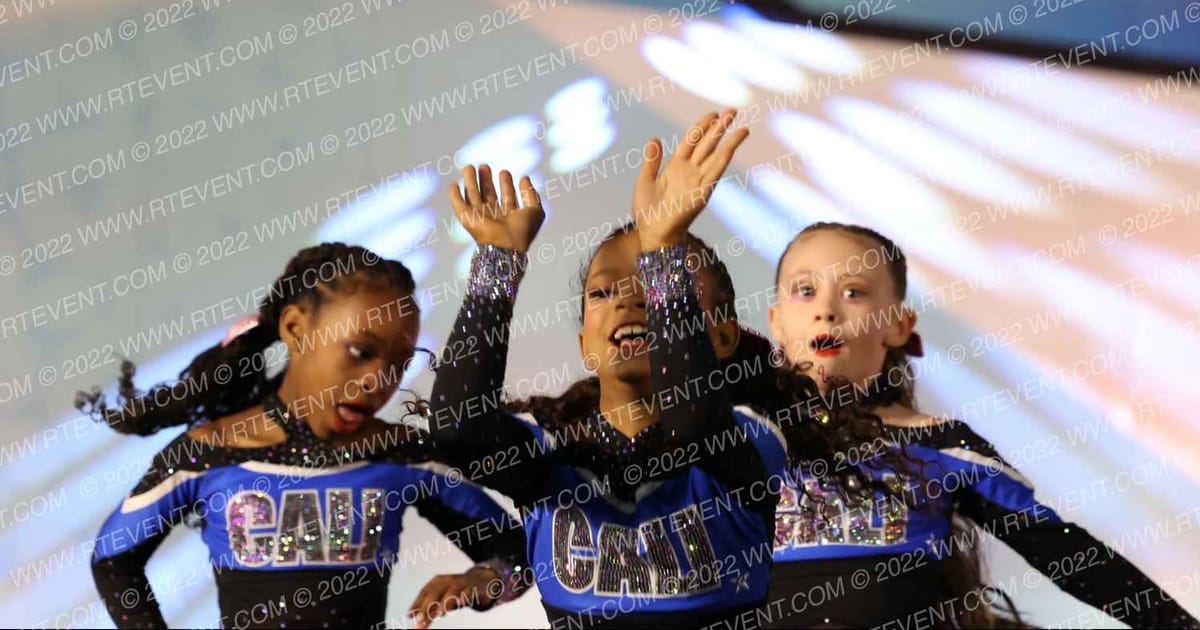 The California All Stars - Mesa Mini Elite · Athletic Phoenix Nationals DIDII