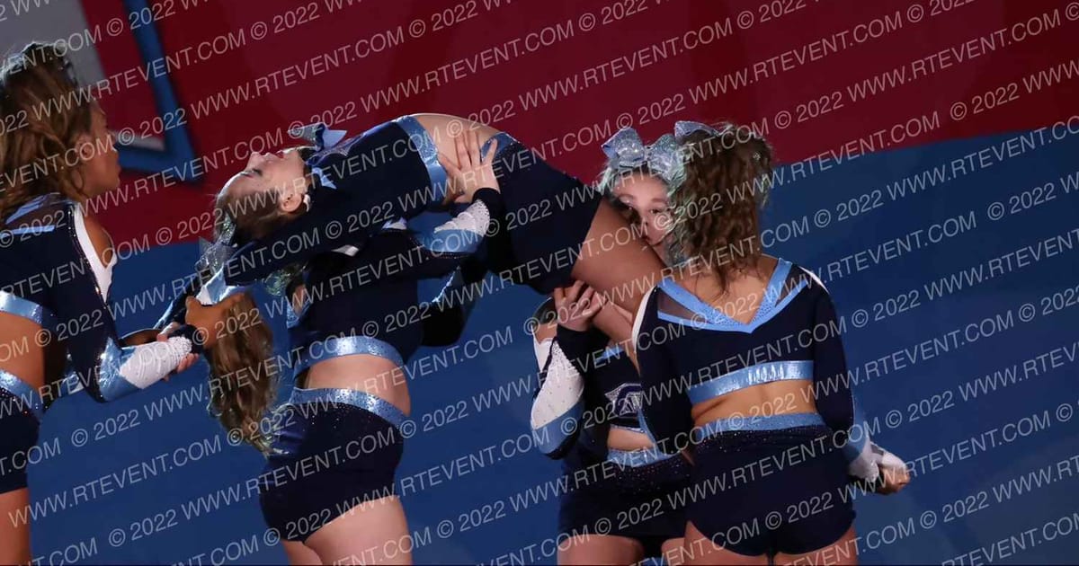 Cheer Advantage All Stars Emerald · Aloha Worcester Showdown