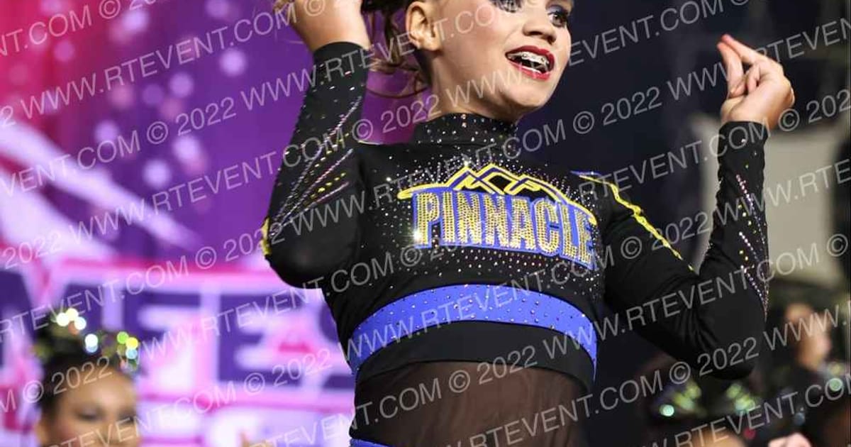 Pinnacle Cheer Memphis Sapphire · Jamfest Super Nationals