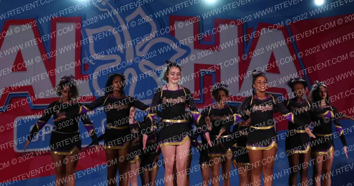 Springfield Cheerleading Smoke · Aloha Worcester Showdown
