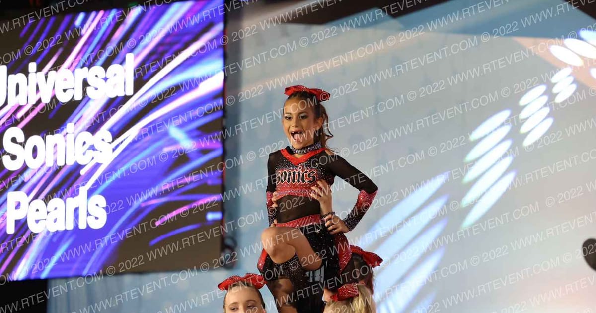 Universal Sonics Pearls · Athletic Phoenix Nationals DIDII