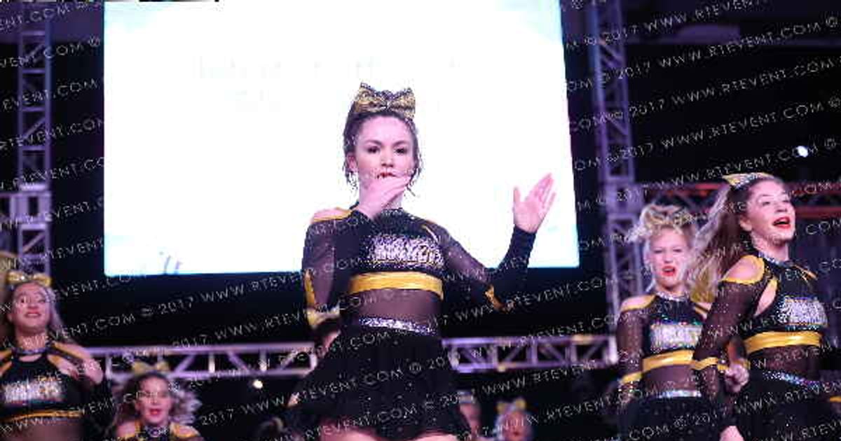 Interboro Hornets Cheerleading Queen Bees · ACDA Reach the Beach Ocean City Showdown