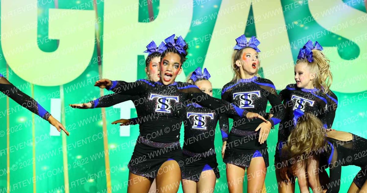Twist & Shout Norman Crush · Mardis Gras Grand Nationals