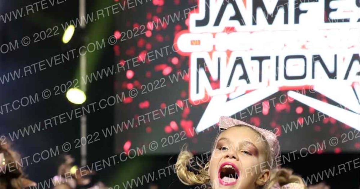 ReVolt Cheer & Tumble Phoenix · Jamfest Super Nationals