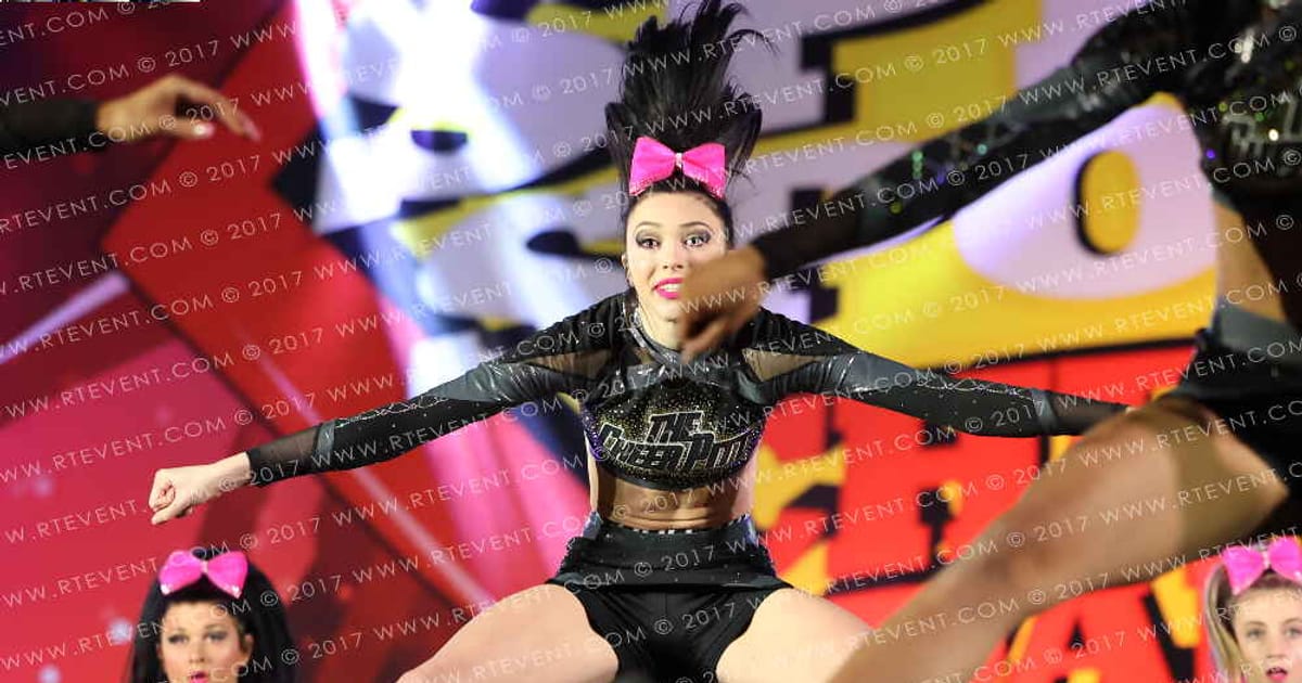 The Cheer Pitt Lady X · SS Kansas City Nationals