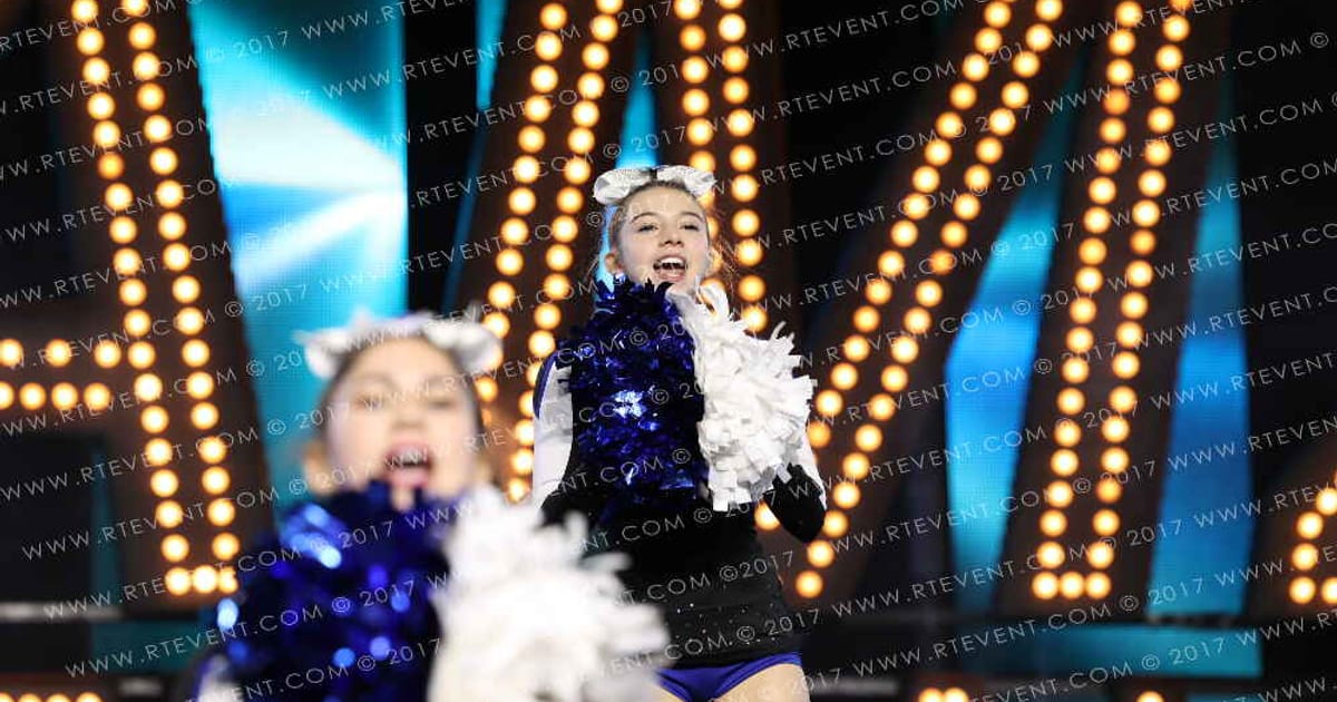 DAVIS HIGH SCHOOL · SCHOOL CHEER NATIONALS
